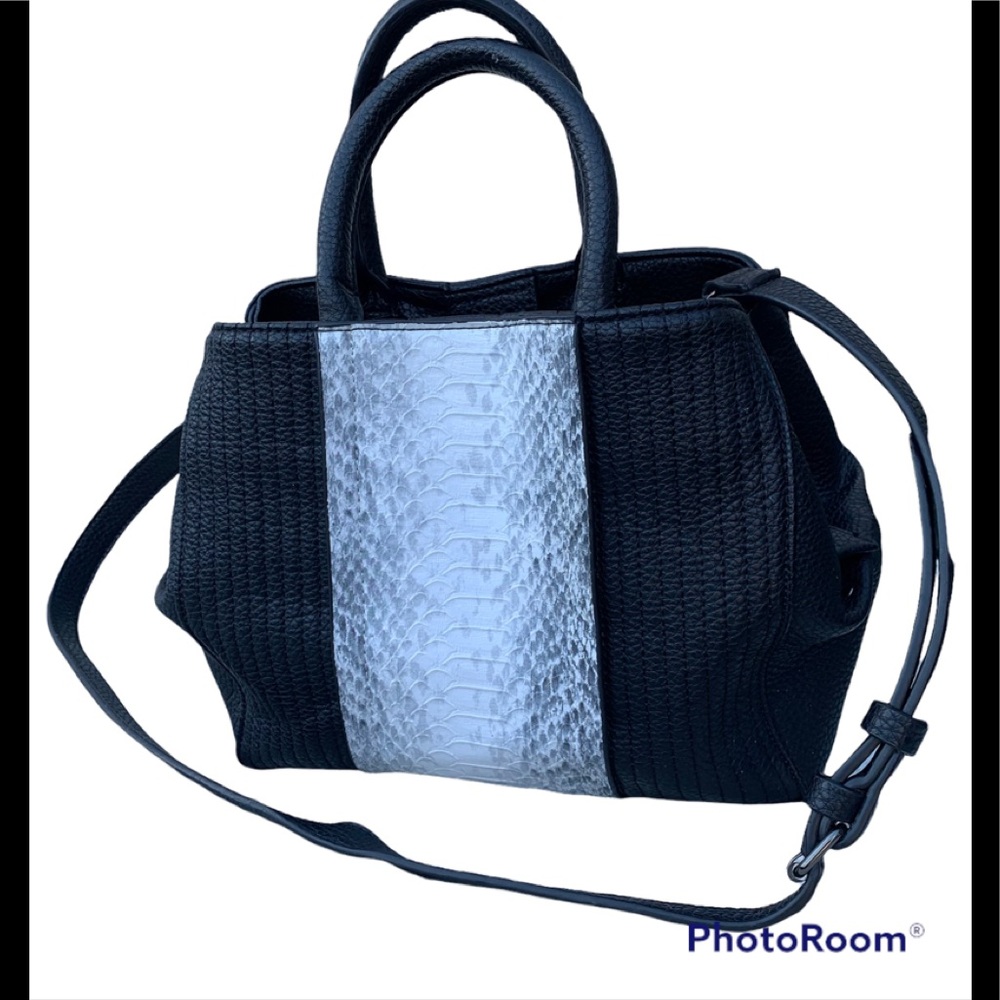 Sergio Feretti purse.